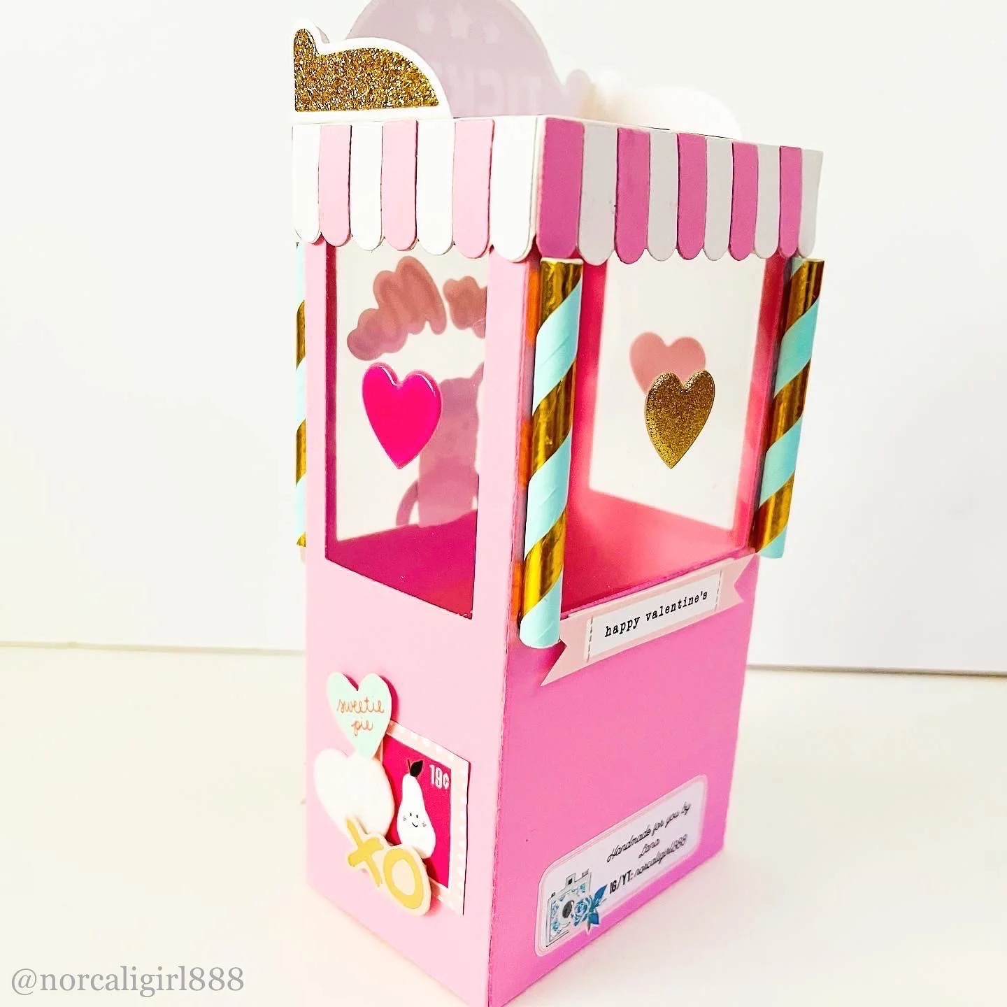 3D Ticket Booth Gift Box - Image 15