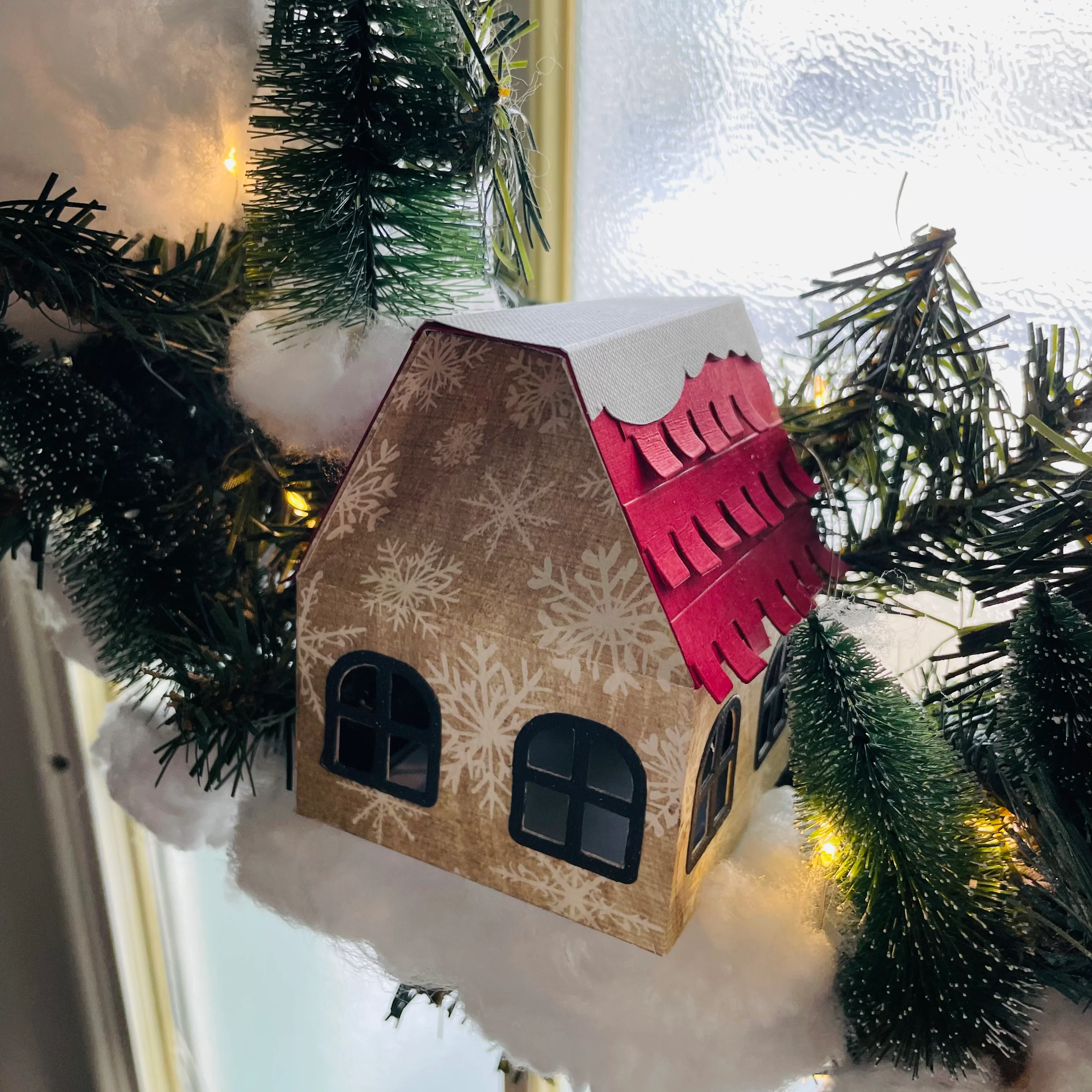 Advent House Gift Box Small - Image 6