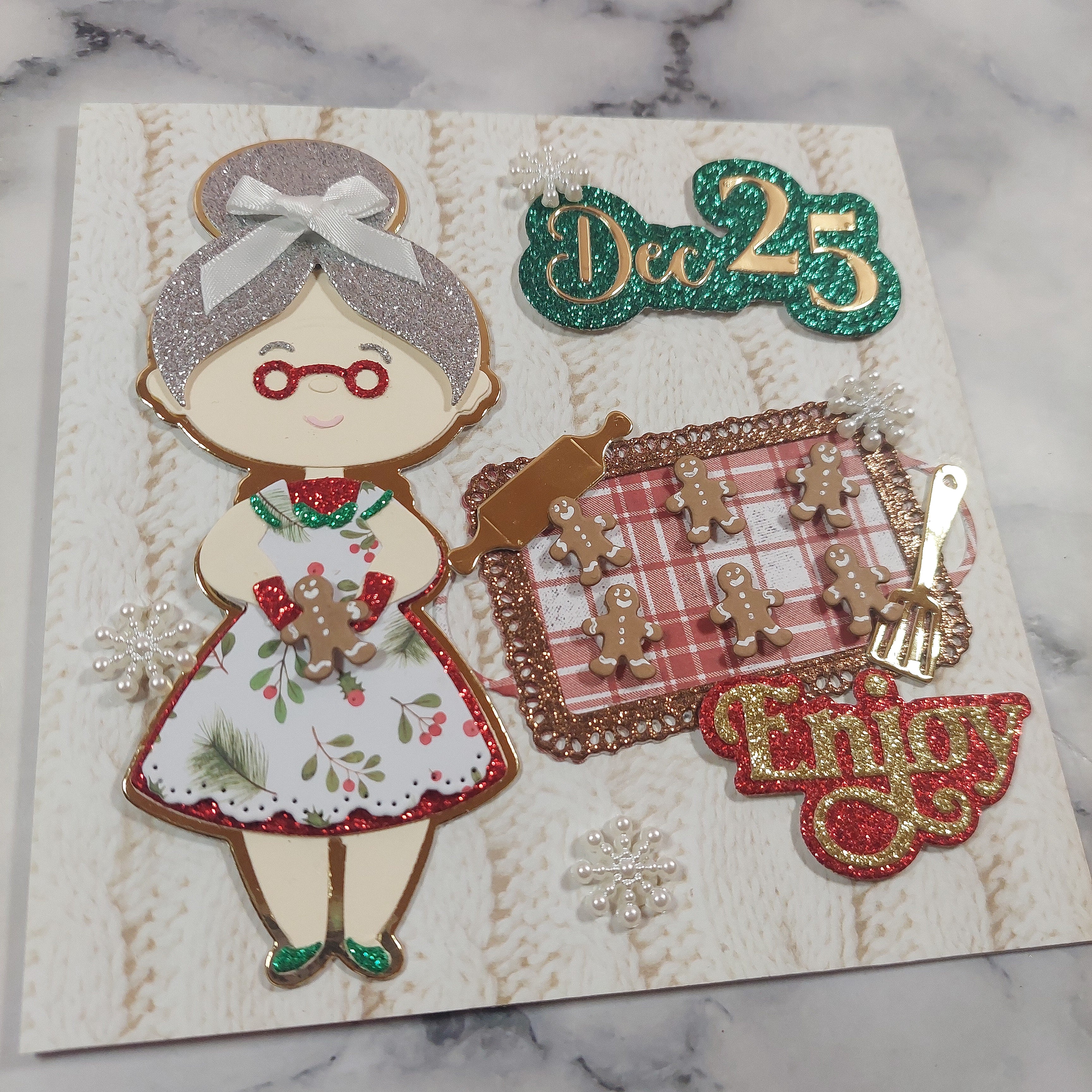 Baking Mrs.Clause - Image 12