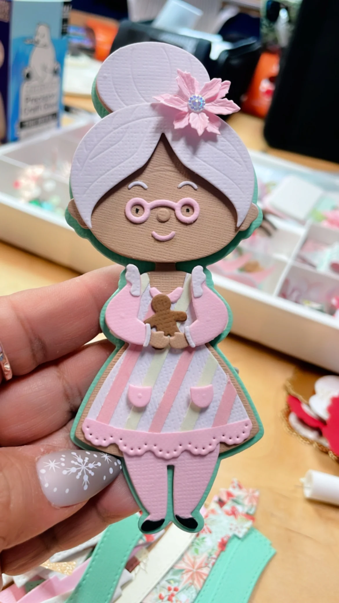 Baking Mrs.Clause - Image 6